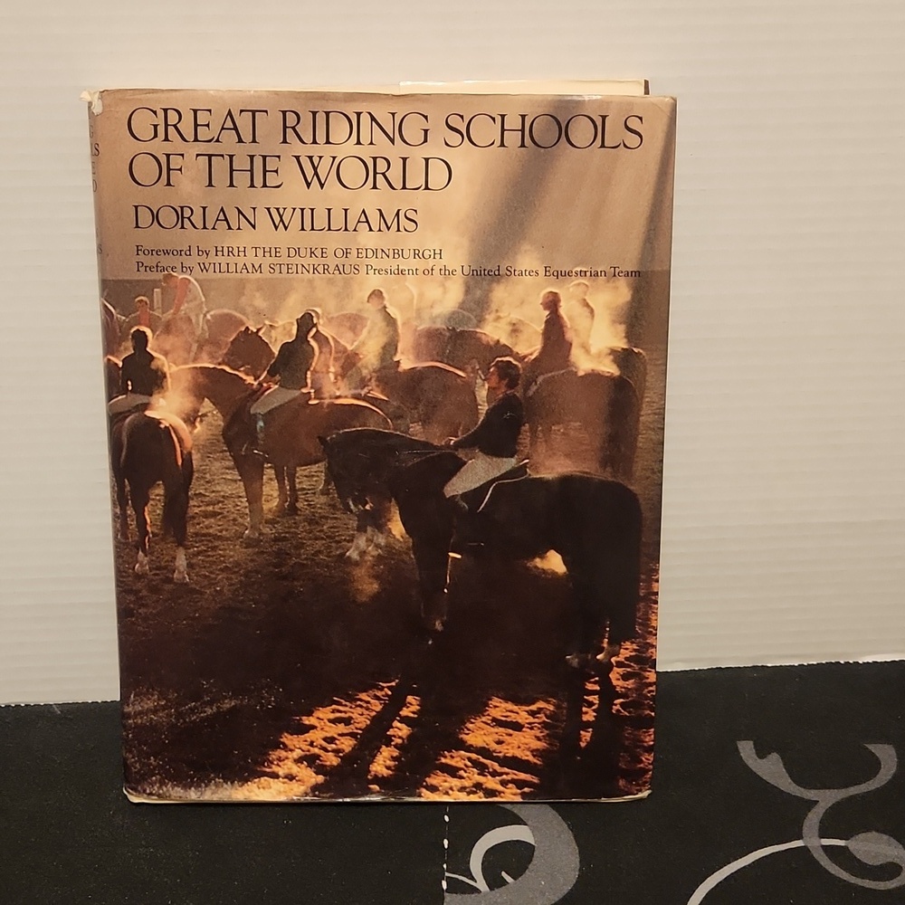 🐎📚1975 First Edition  Great Riding Schools of the World